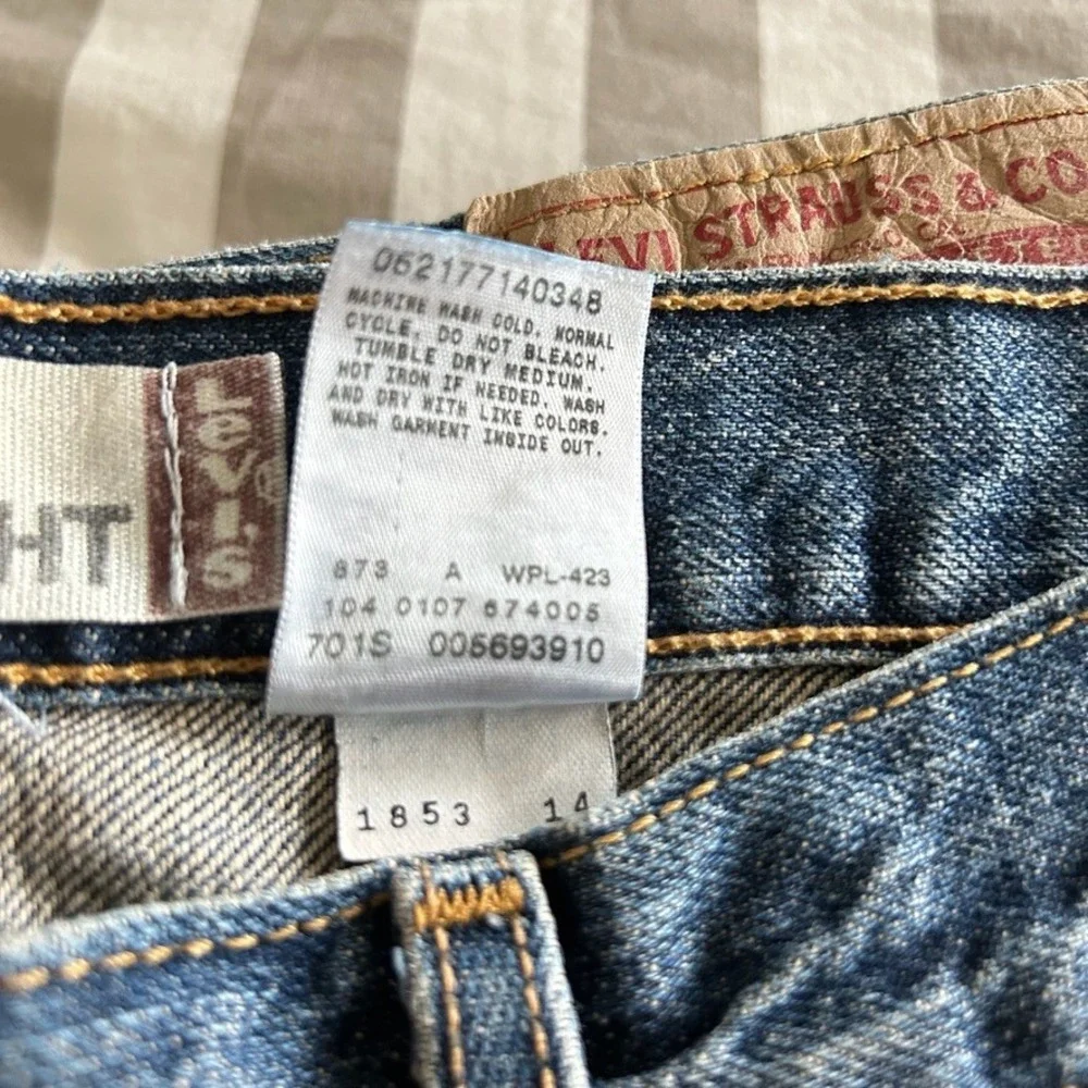 2000's Levi's 569 Loose Straight Medium Wash Denim Jeans Size 32 x 32